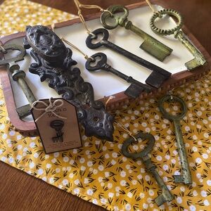Vintage Style Key Ornament/decor